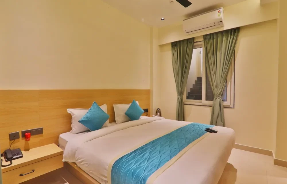 Deluxe Room at Hotel Royal Grand